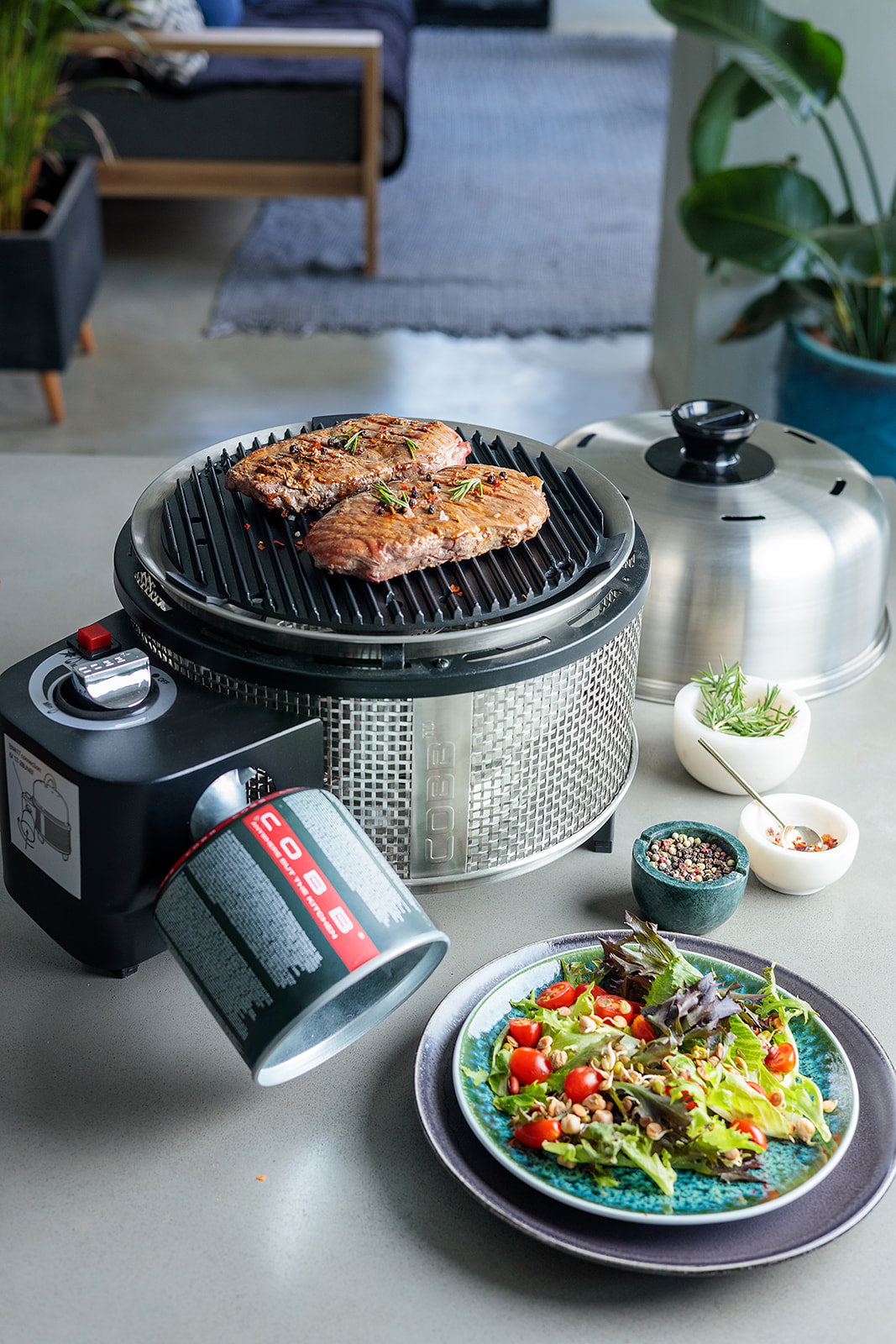 cobb-premier-gas-deluxe-2-0-mobiler-gasgrill image 2