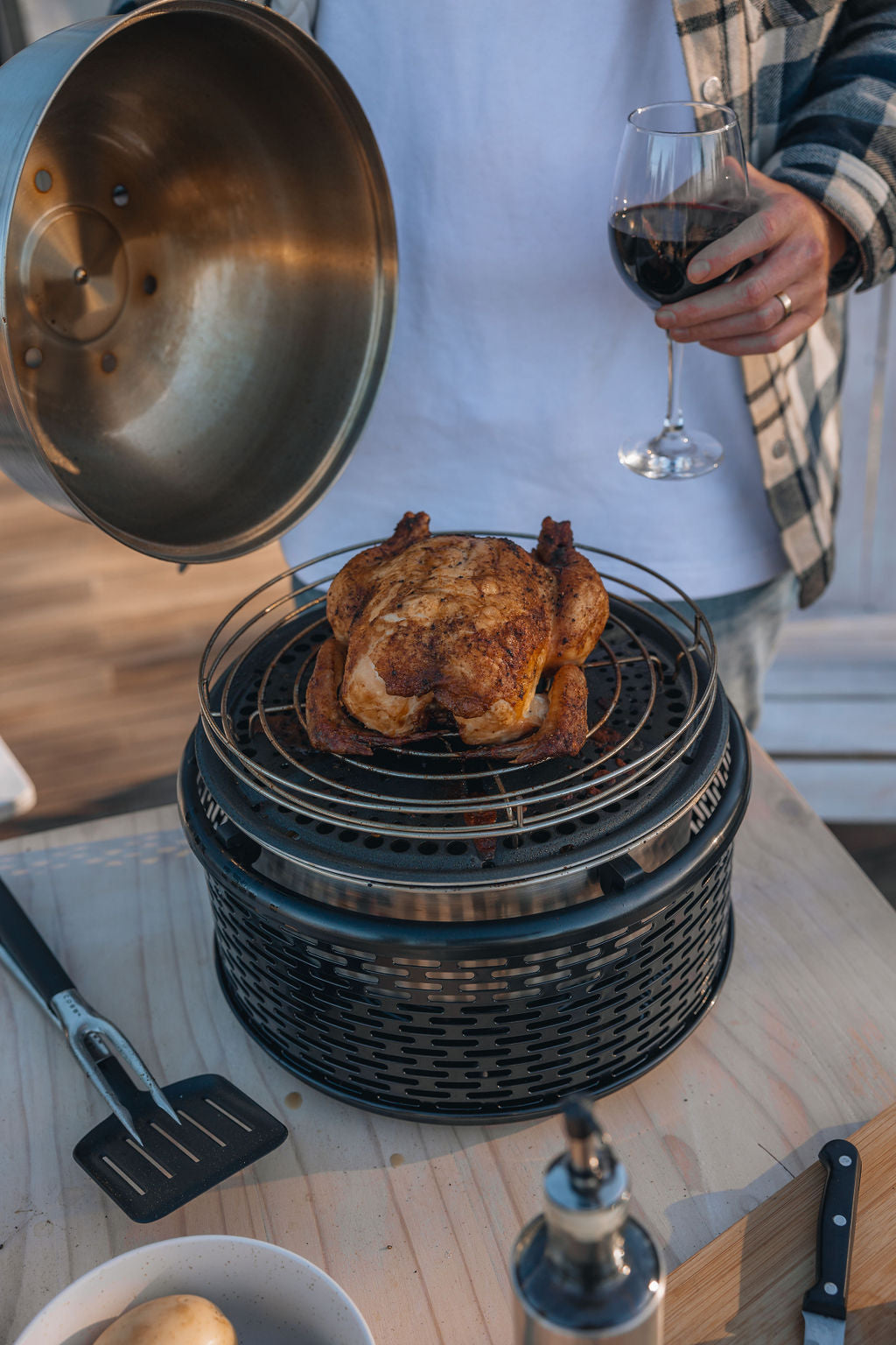 cobb-pro-black-kohle-mobiler-holzkohlegrill image 6